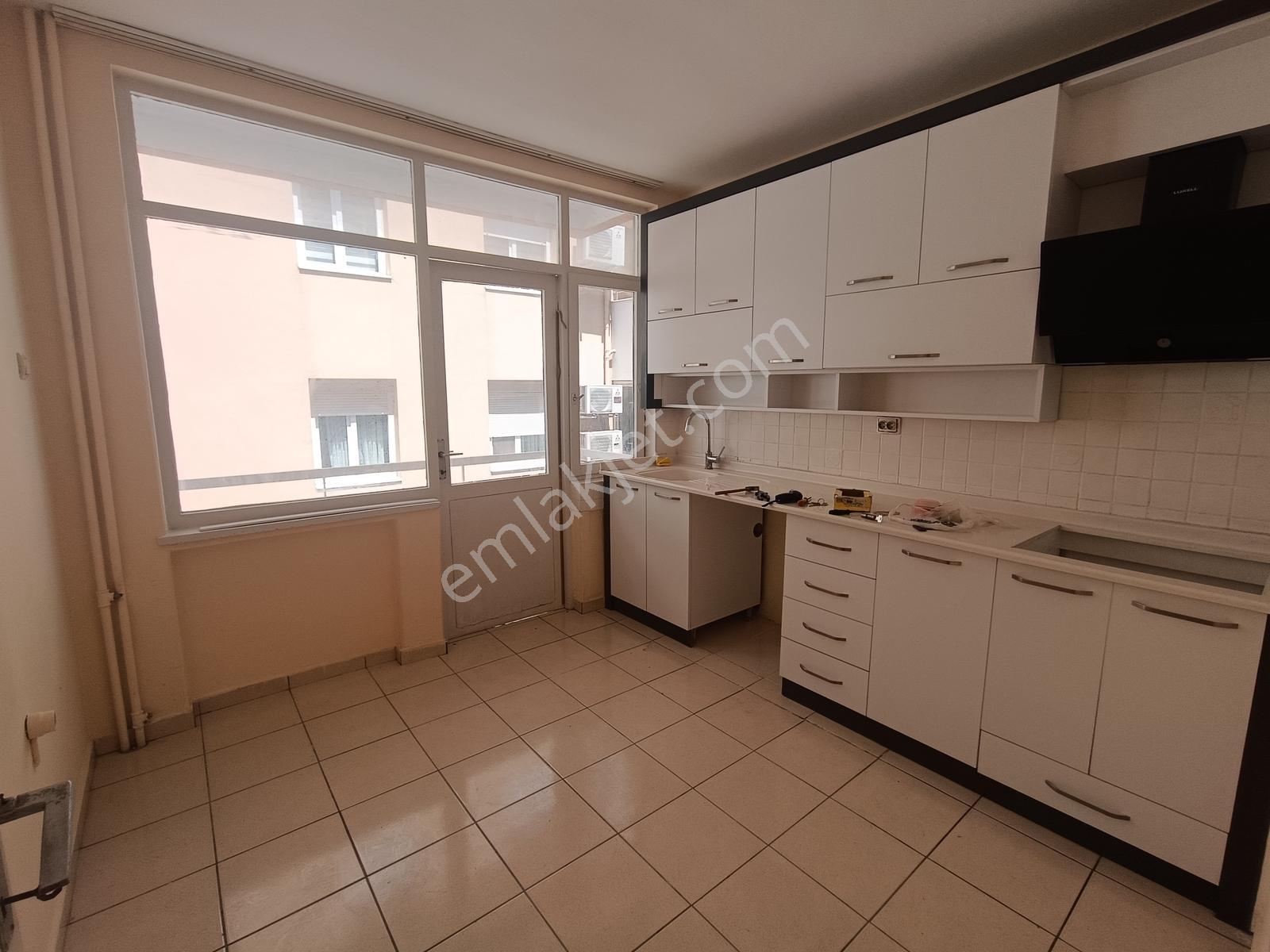 Bahçelievler Konyaltı Cd.yakını Deniz Manzaralı 2+1kiralık Daire - Görsel 23