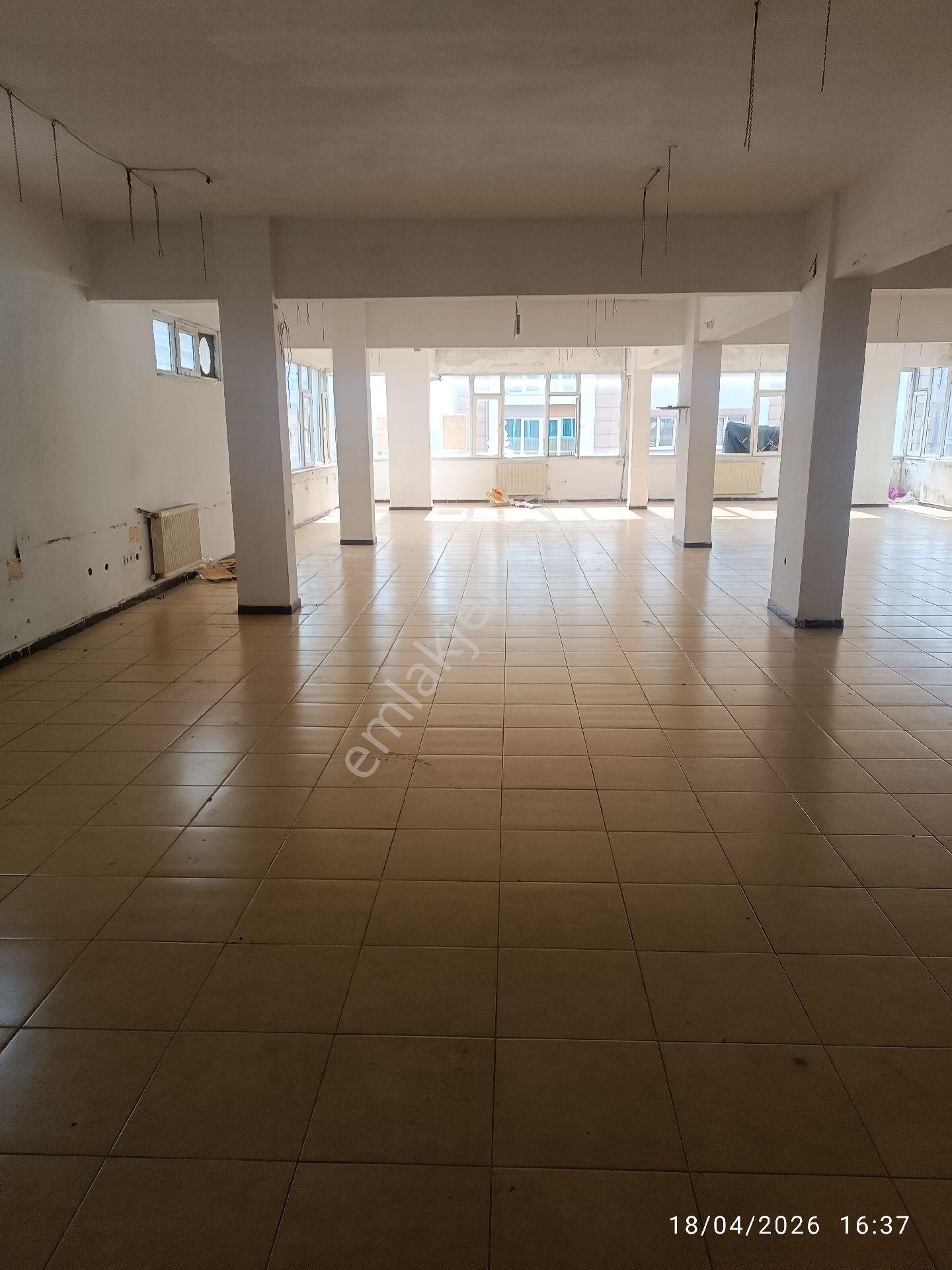 Barbaros Caddesi 4 Cepheli İş Hanında Kiralık İş Yeri - Görsel 3