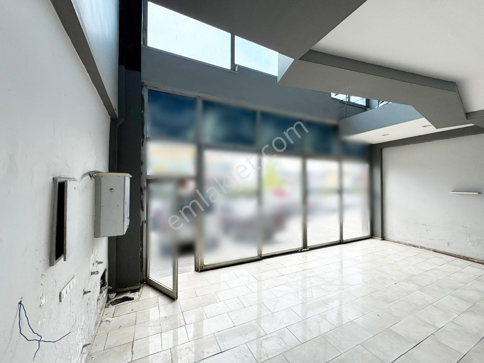 Oto Galericiler Sitesi Merkezi İşlek Caddede Kiralık İşyeri - Görsel 2
