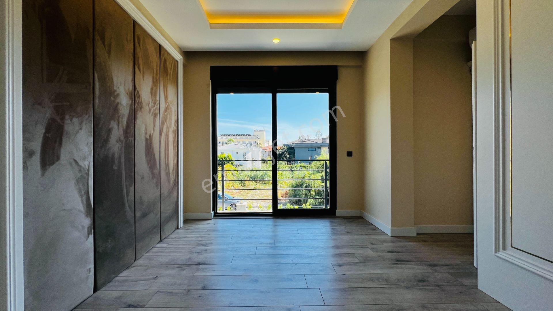 Kemer'de Satılık Müstakil 3+1 Villa. Русскоязычный Сервис - Görsel 16