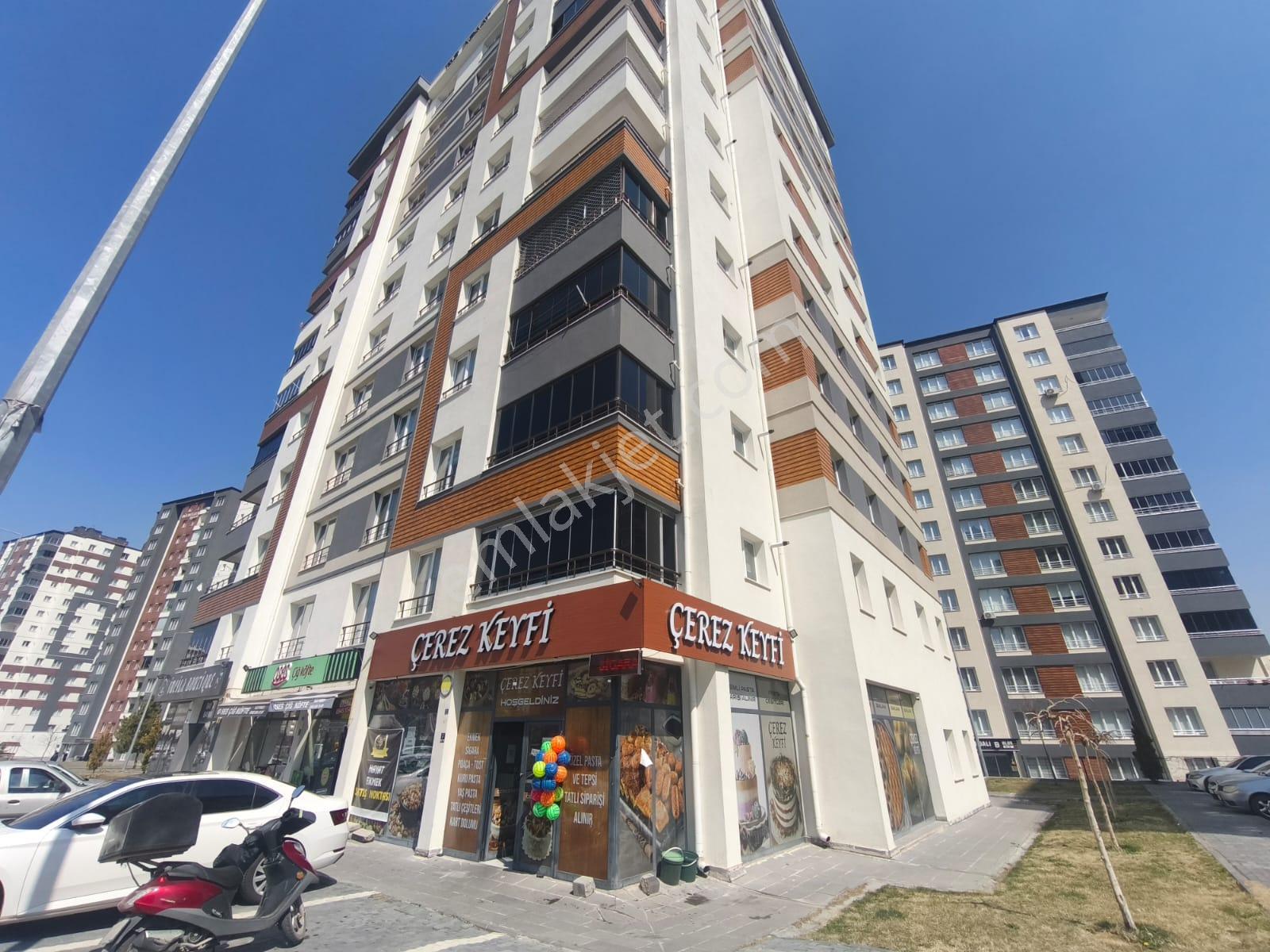 Kazım Karabekir'de Devren Köşe Başı Kuruyemiş Dükkanı - Görsel 2