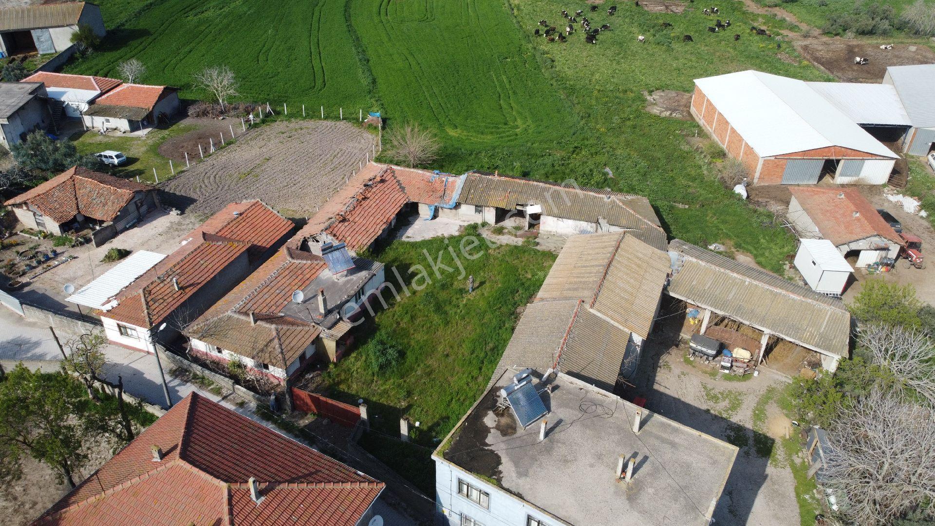 Gönen Üzümlü Mh. Satılık Müstakil Köy Evi Ve Damları - Görsel 8