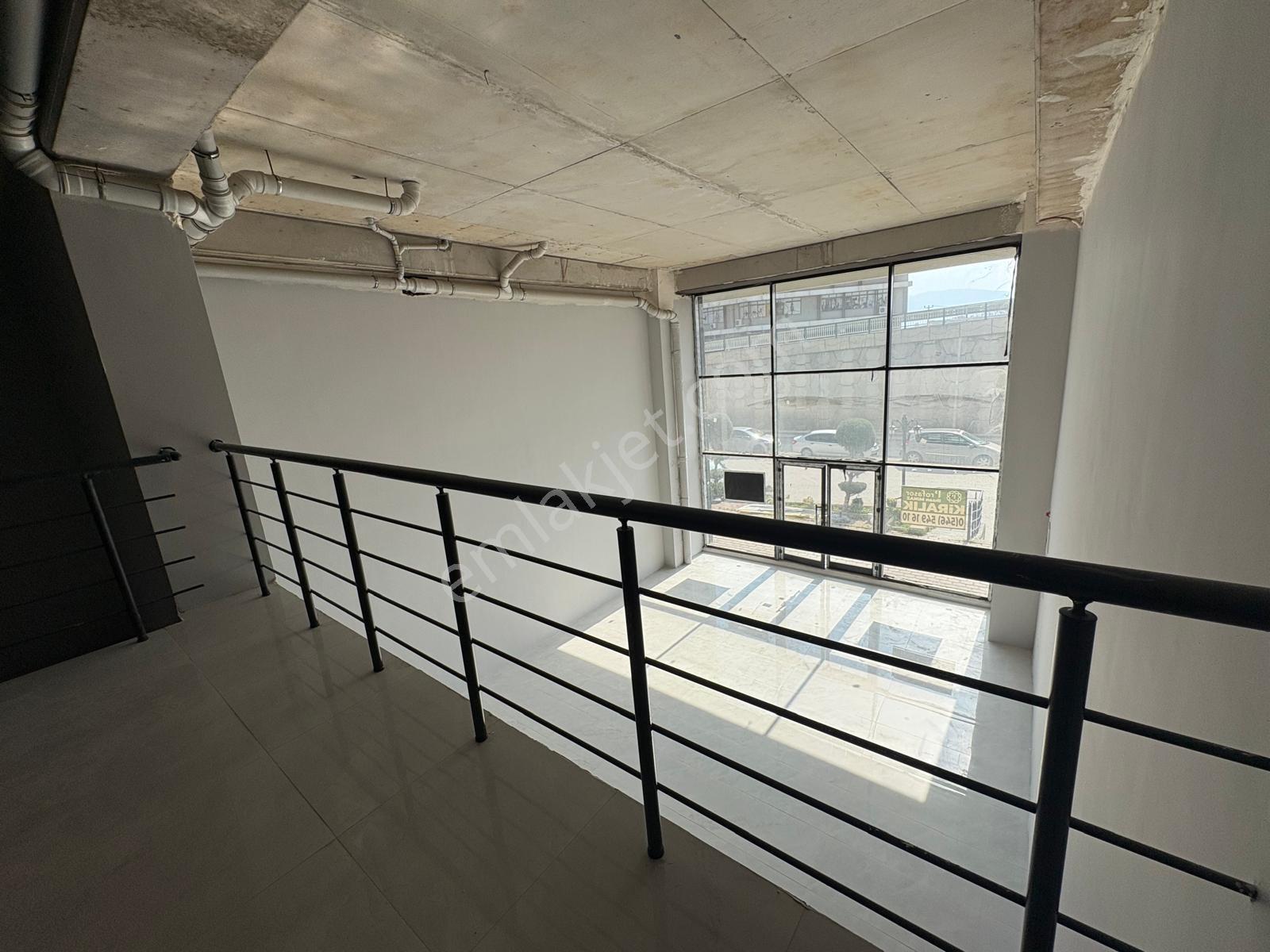 Profasor *dan Alpiş Aden House 'da Kiralık Büyük Dükkan - Görsel 28