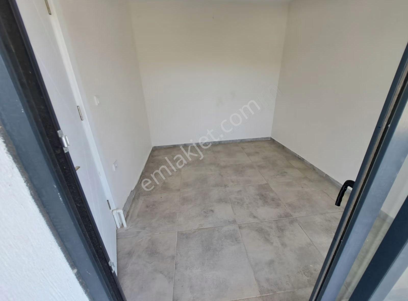 İzmir Seferihisar Doğanbey Havuzlu Sitede Satılık 3+1 Villa - Görsel 28
