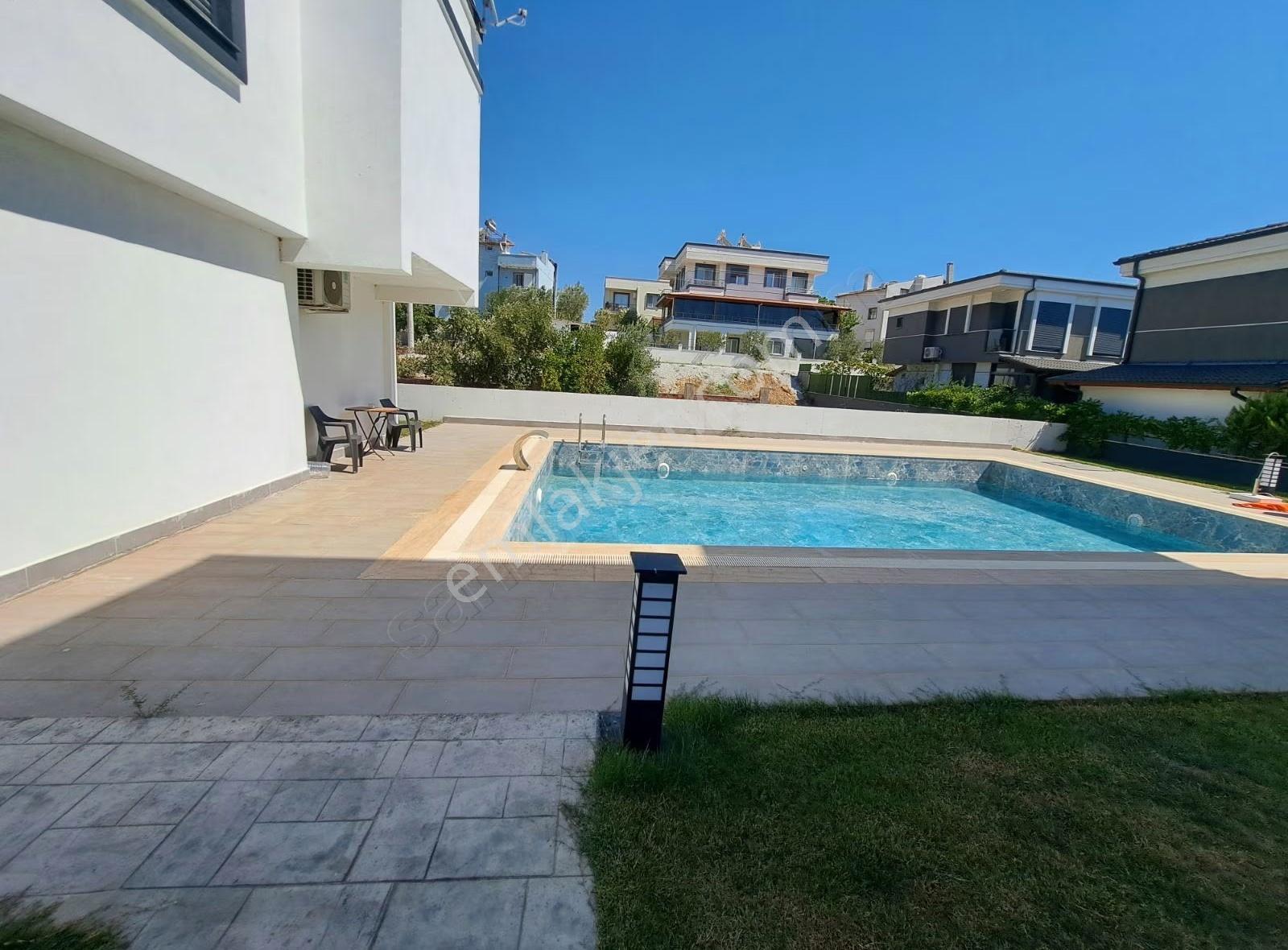 İzmir Seferihisar Doğanbey Havuzlu Sitede Satılık 3+1 Villa - Görsel 22