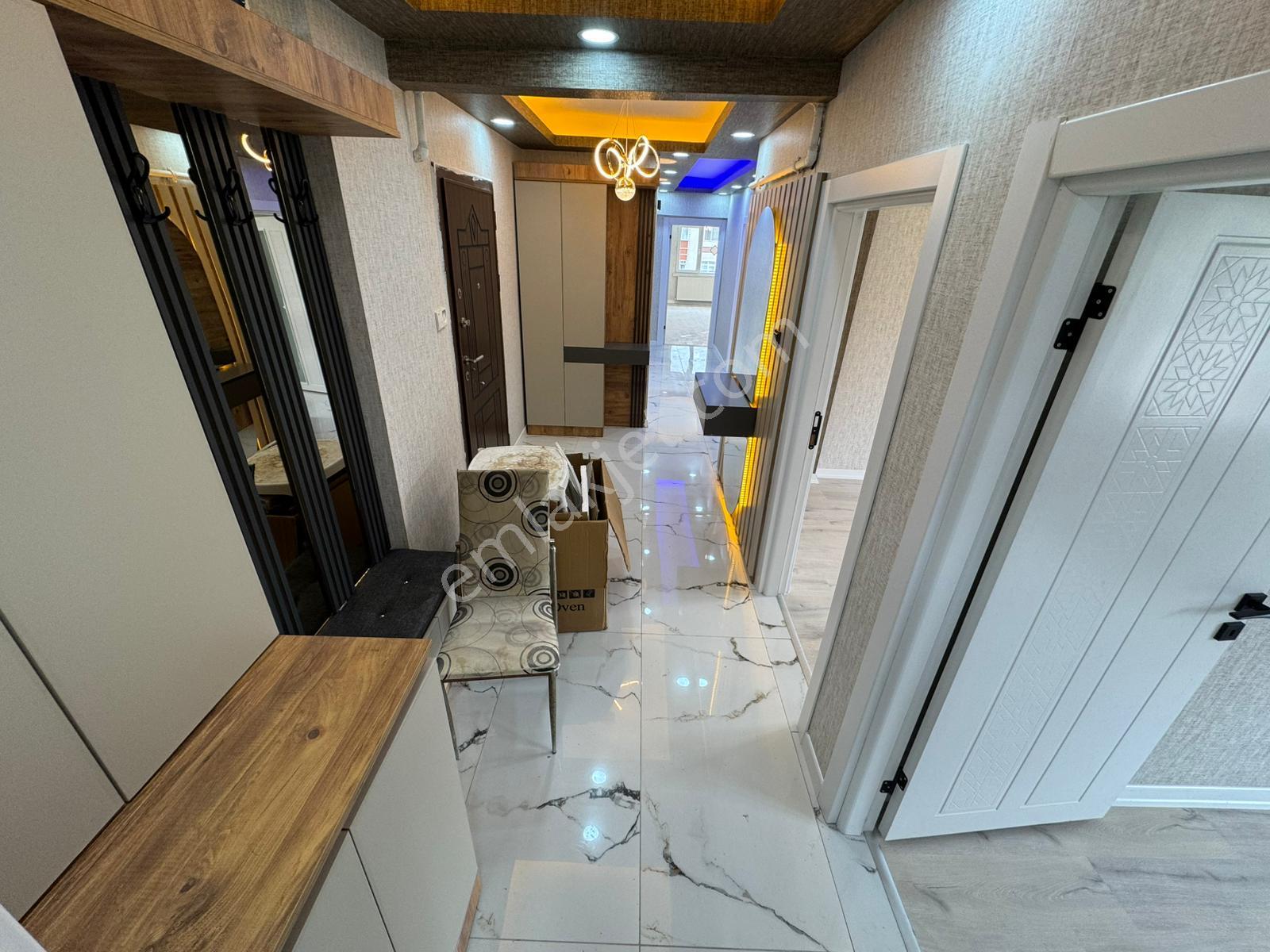 İstasyon Mah'de 3+1 Cadde Üzeri Full Yapılı Cadde Üzeri Daire !! - Görsel 16