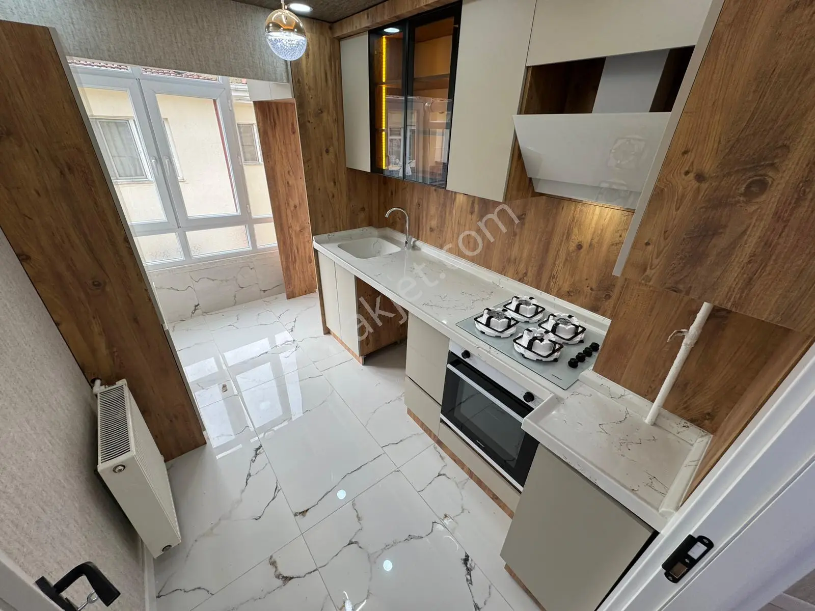 İstasyon Mah'de 3+1 Cadde Üzeri Full Yapılı Cadde Üzeri Daire !! - Görsel 2