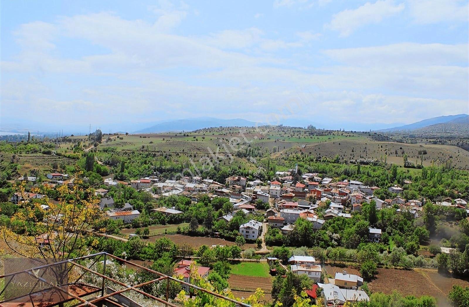 Merkeze 4 Km Sulama Sistemli 29.423 M²cevizbahçesi 2+1 Ev İçinde - Görsel 23