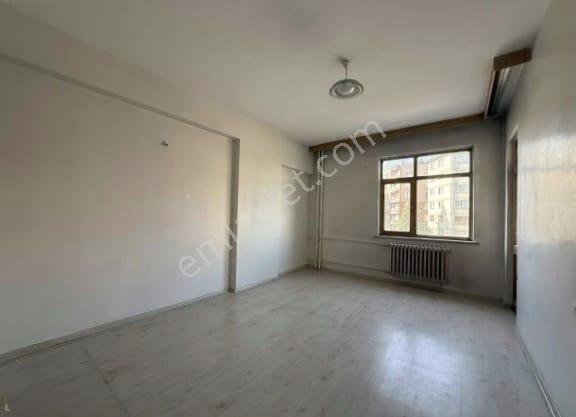İsa Kavak Gayrimenkul’den Kiralık 3+1 Daire – Selçeklu/ihsaniye - Görsel 4