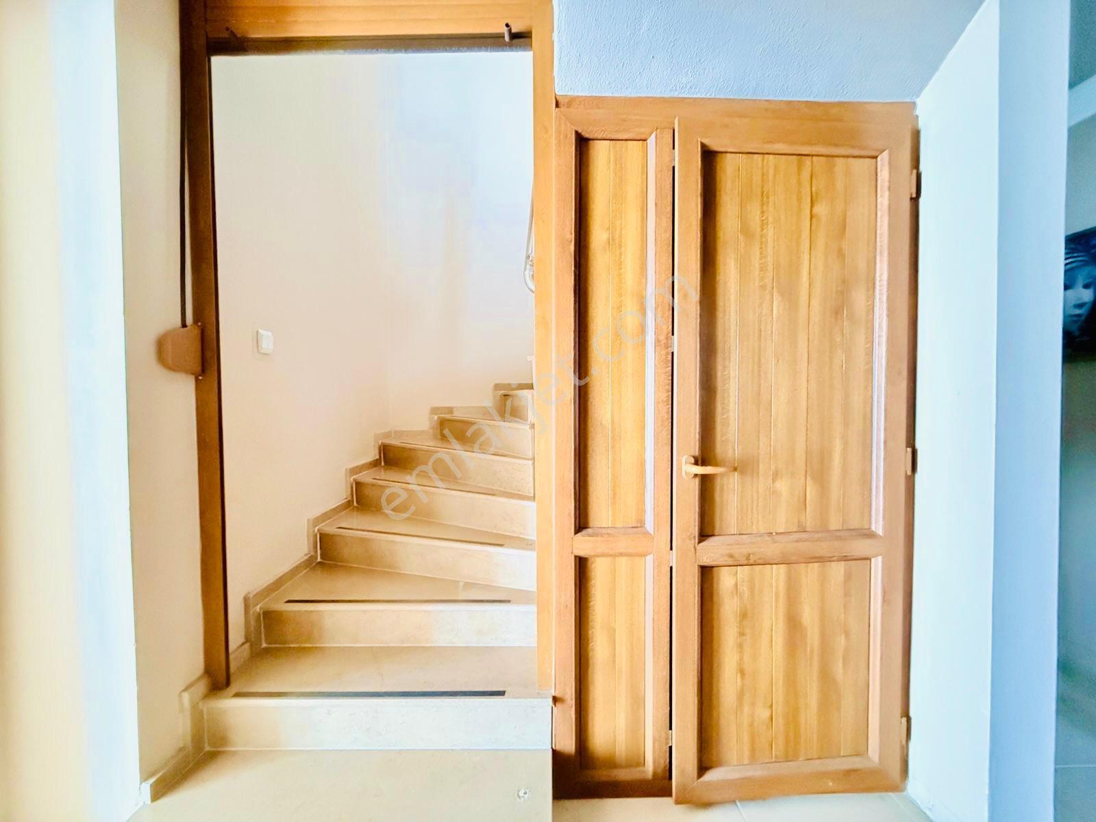 Edremit İkizçay'da Satılık 220 M² Geniş Teraslı 4+1 Daire - Görsel 18