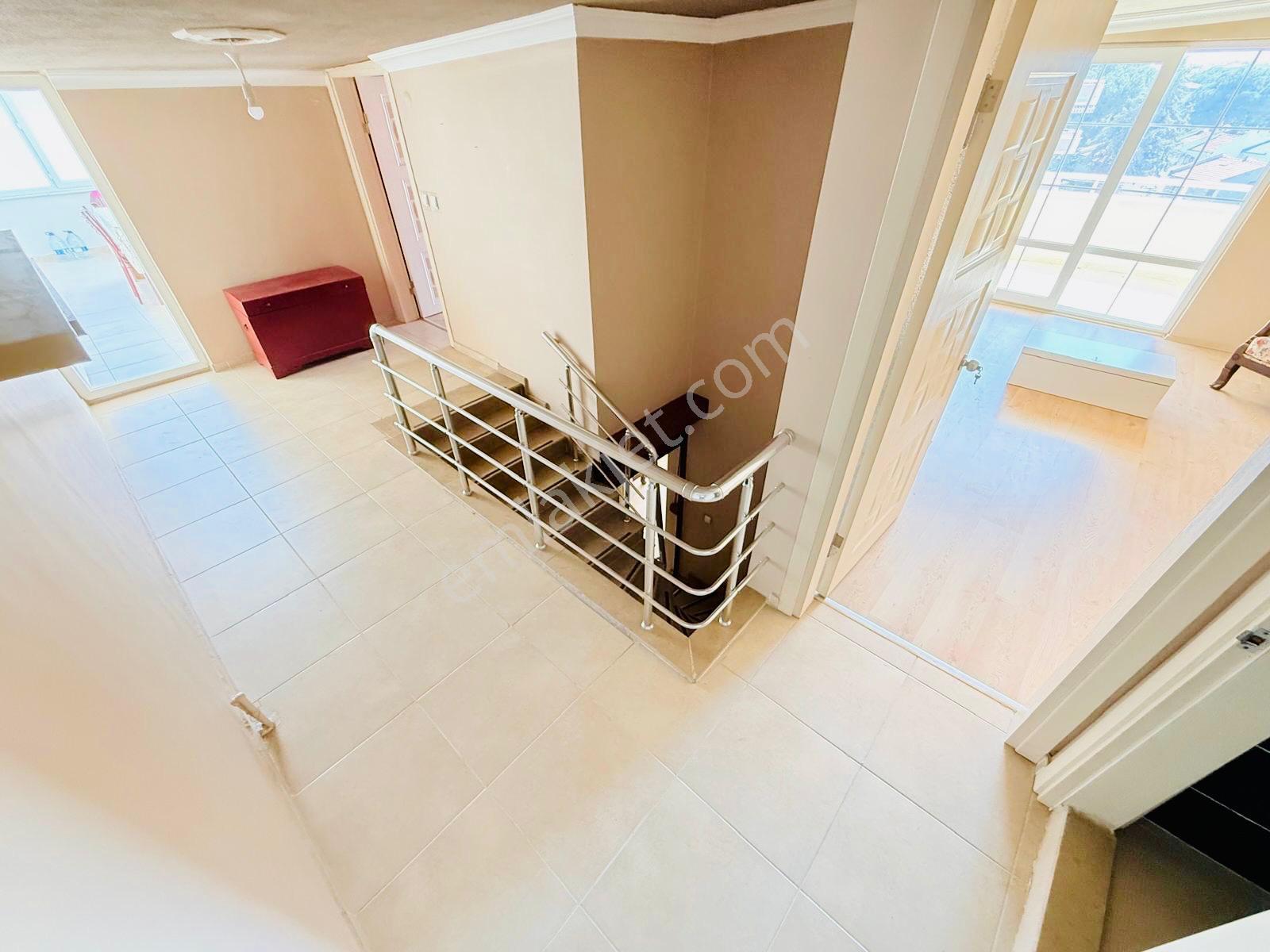 Edremit İkizçay'da Satılık 220 M² Geniş Teraslı 4+1 Daire - Görsel 13
