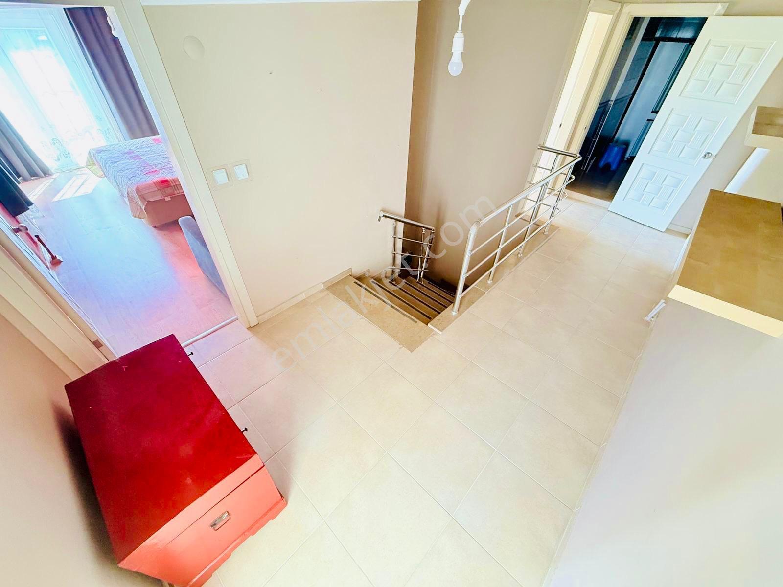 Edremit İkizçay'da Satılık 220 M² Geniş Teraslı 4+1 Daire - Görsel 8