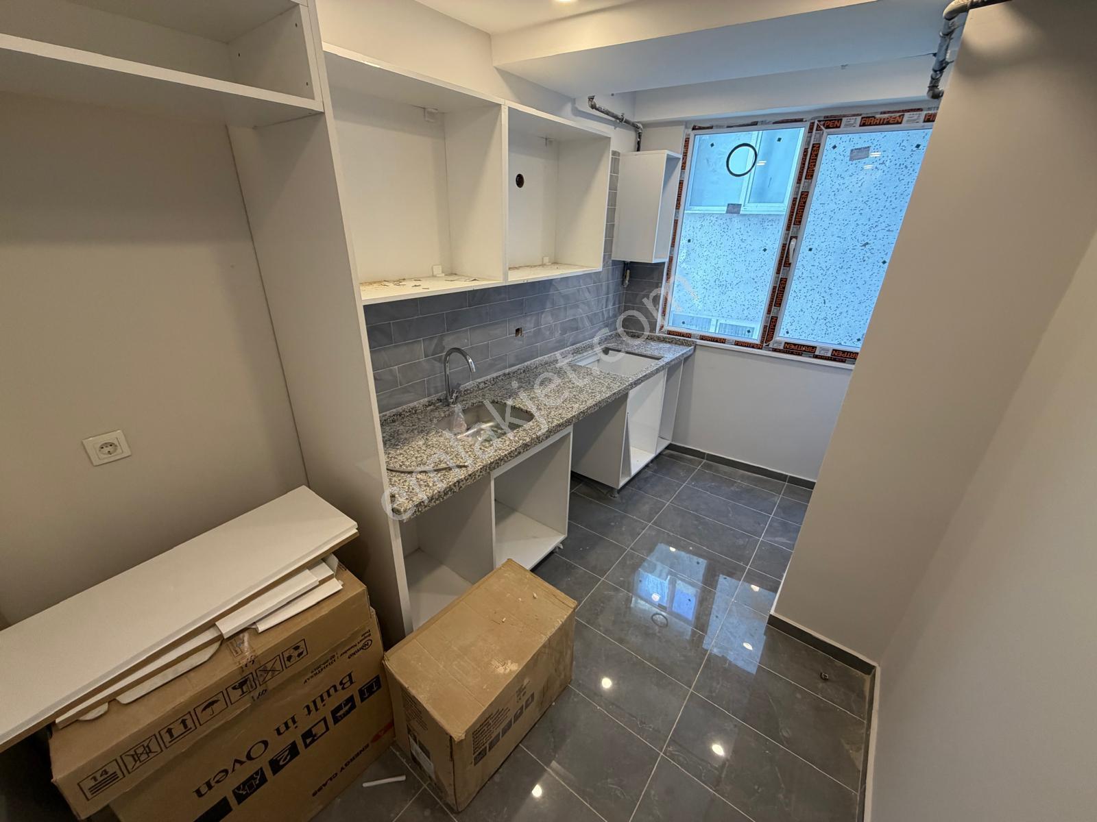İstanbul House'dan B.evler'de Sıfır Binada 2+1 Ön Cephe Ara Kat - Görsel 19