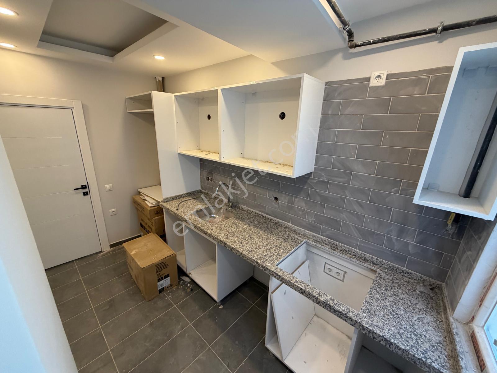 İstanbul House'dan B.evler'de Sıfır Binada 2+1 Ön Cephe Ara Kat - Görsel 21