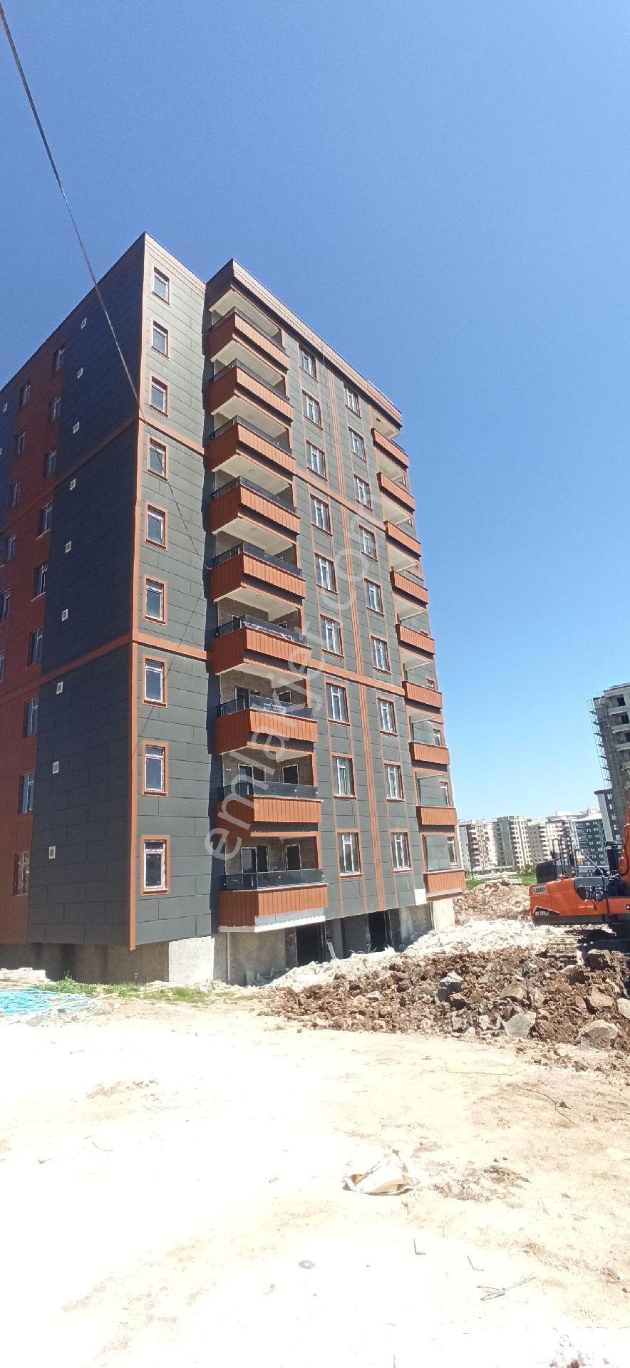 Acil Yolbilir Den Mehmetçikte Satılık 2+1