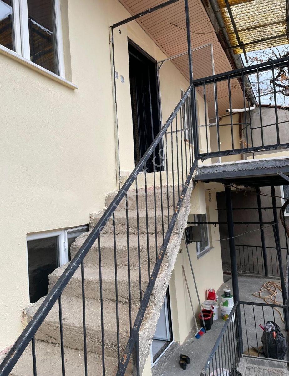 Nehirden Satılık Akhanda 2 Katlı Müstakil Ev - Görsel 4