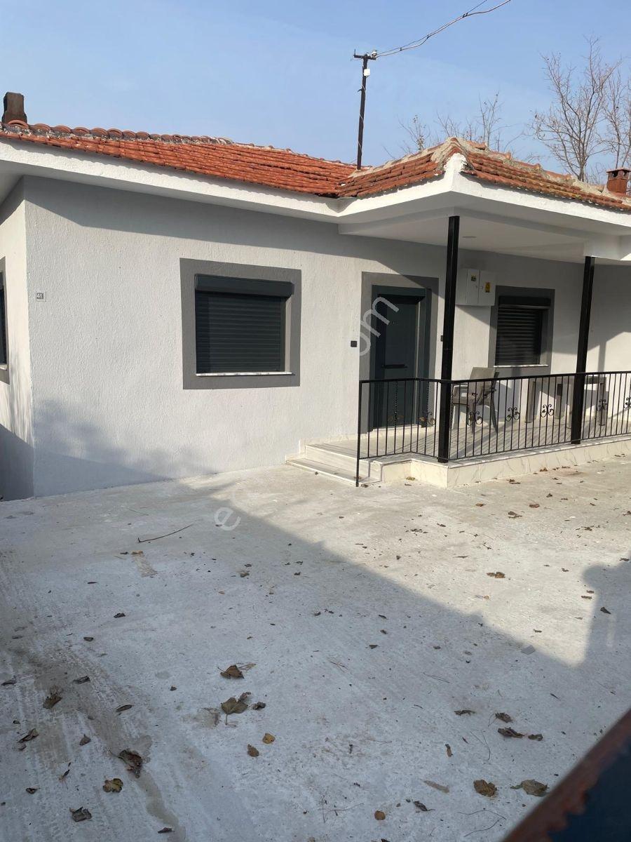 Nehirden Akköyde Merkezde Satılık Müstakil 2 Adet Ev - Görsel 10