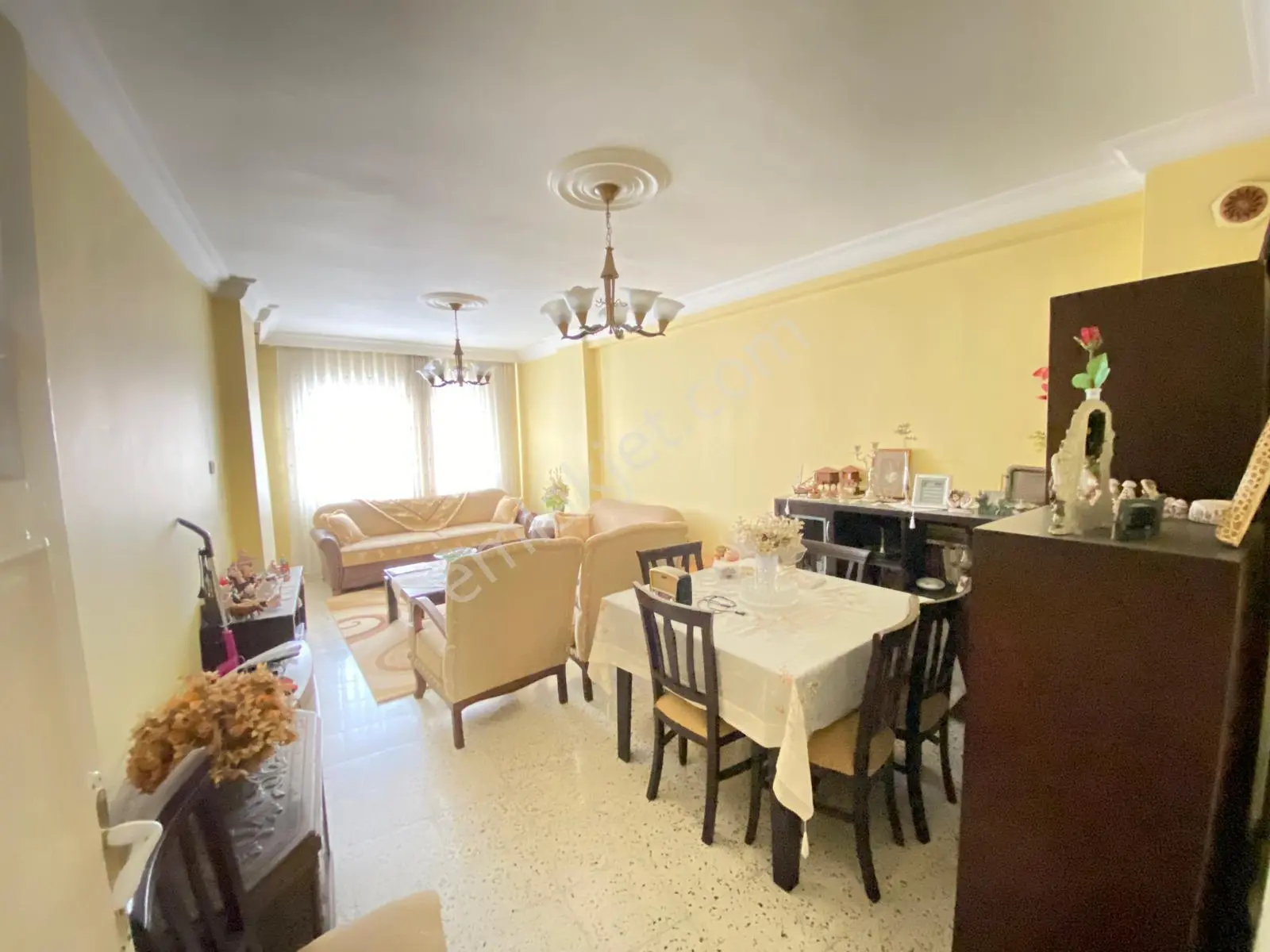 Prestij'den Hamidiye'de Geniş Oturumlu Tertemiz 3+1 Daire