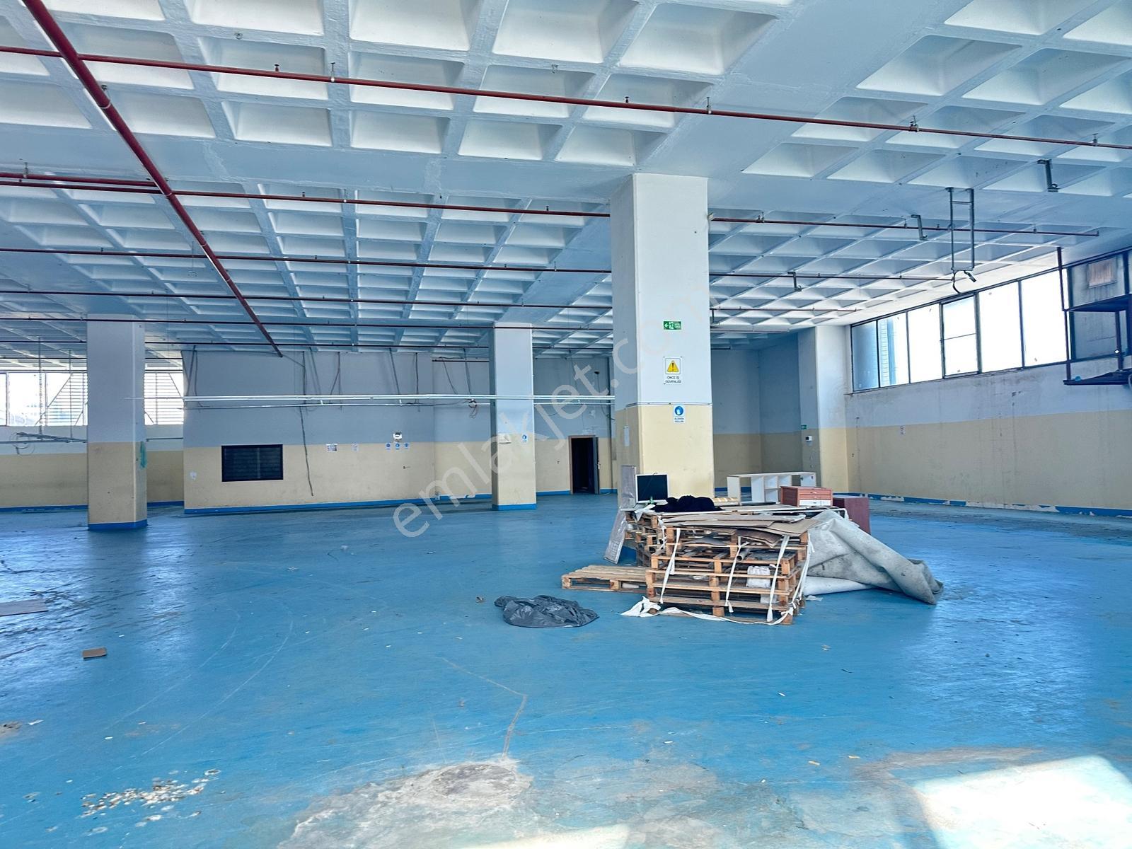 Esenyurt Akçaburgazda Kiralık 1000 M2 Fabrika Katı - Görsel 2