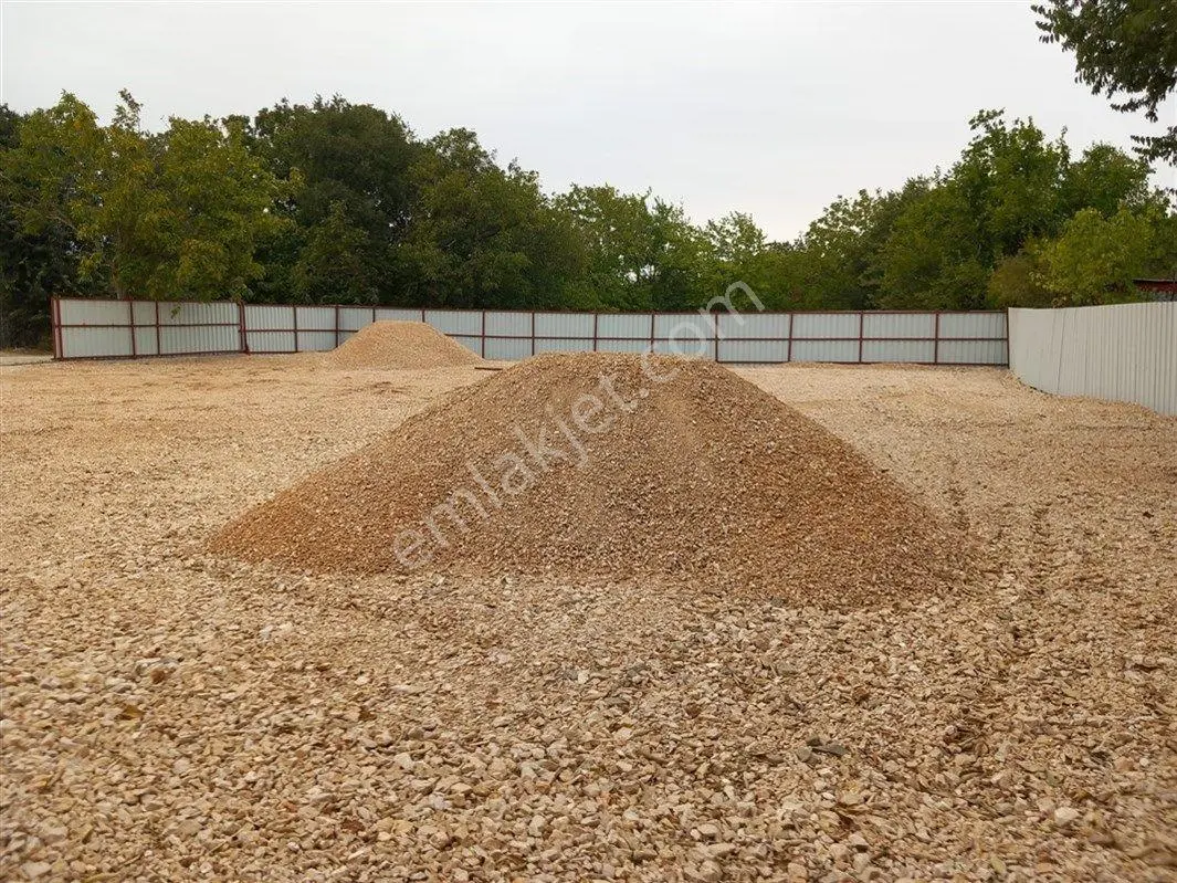 Bursa Nilüfer Demirci De 1300 M2 Kiralık Açık Depo 35.000 Tl - Görsel 4