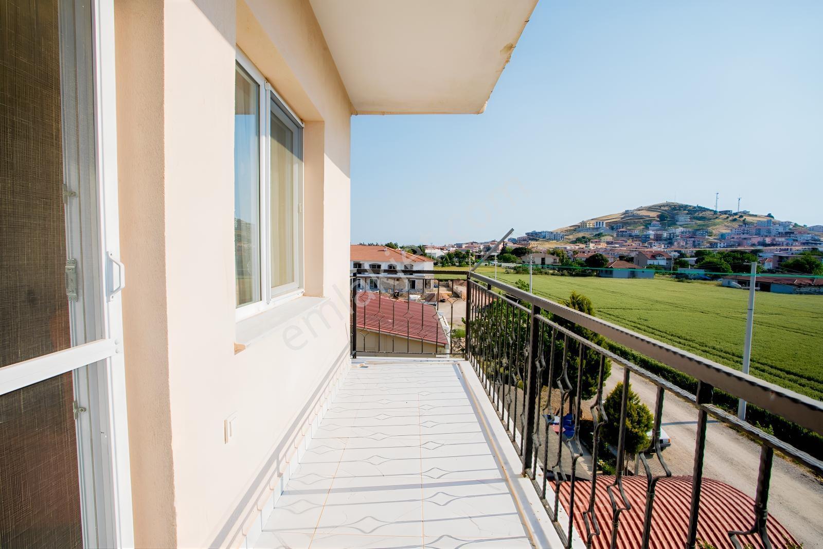 Foça Bağarası Hacıveli Mah. Satılık 3+1 Kapalı Mutfaklı Daire - Görsel 27