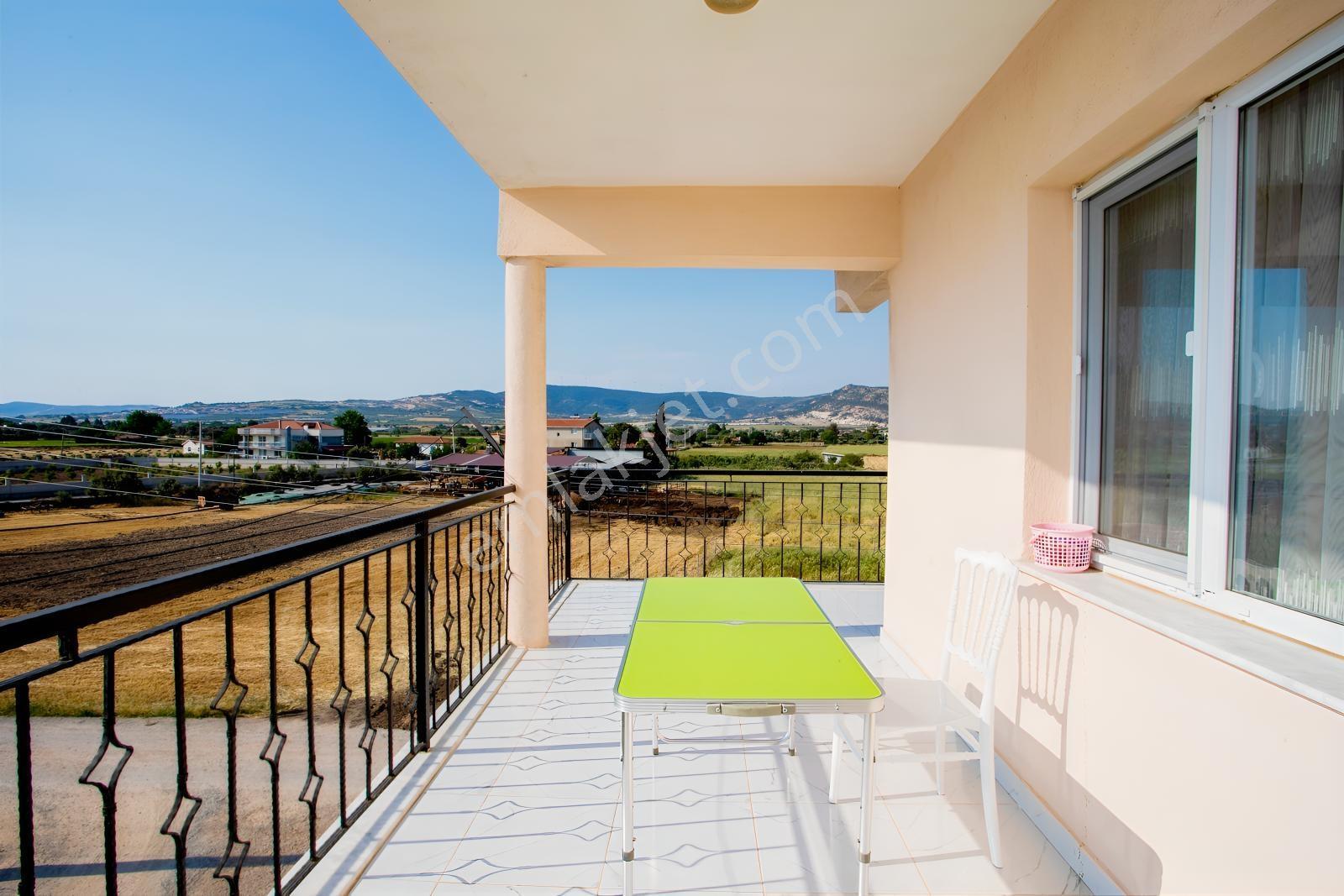 Foça Bağarası Hacıveli Mah. Satılık 3+1 Kapalı Mutfaklı Daire - Görsel 24