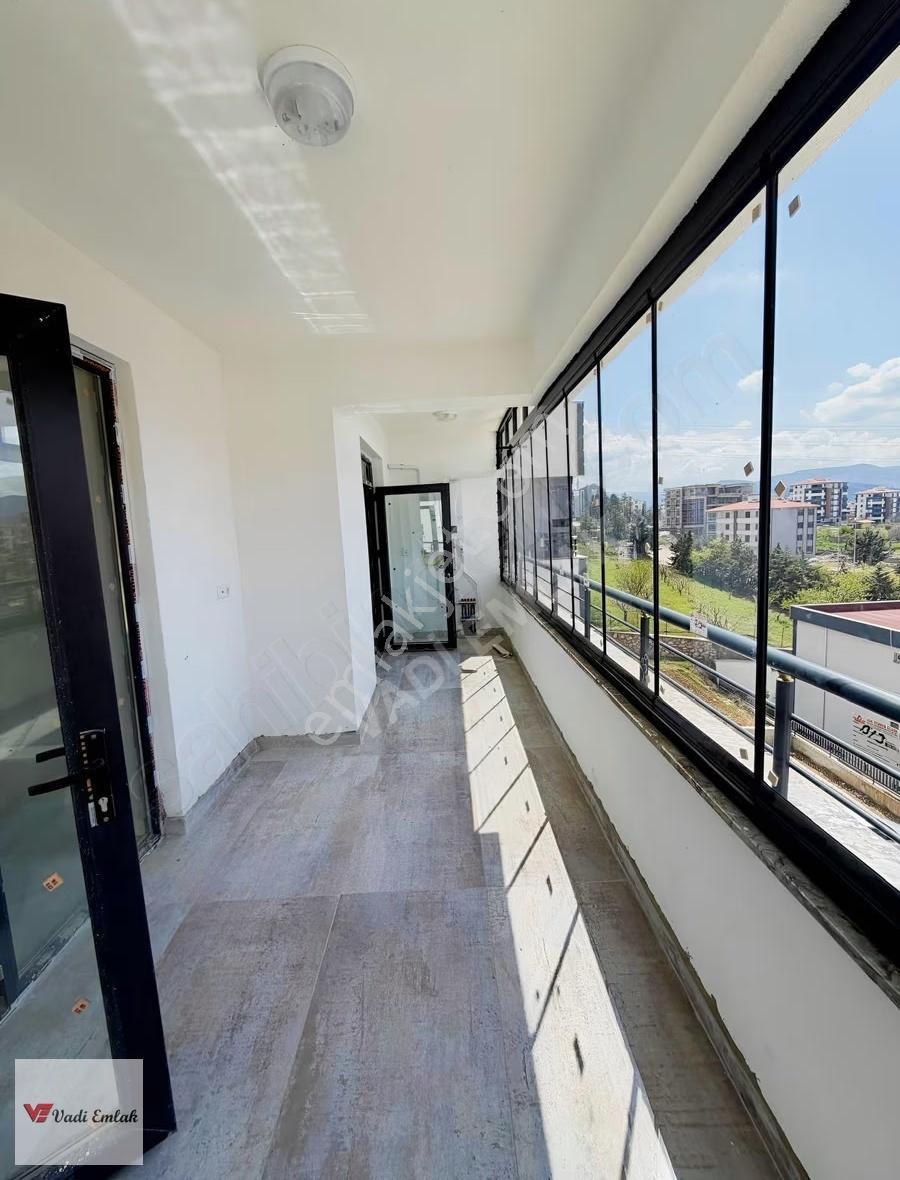 Güneşli'de Kiralık 2+1 Daire | Vadi Emlak - Görsel 30
