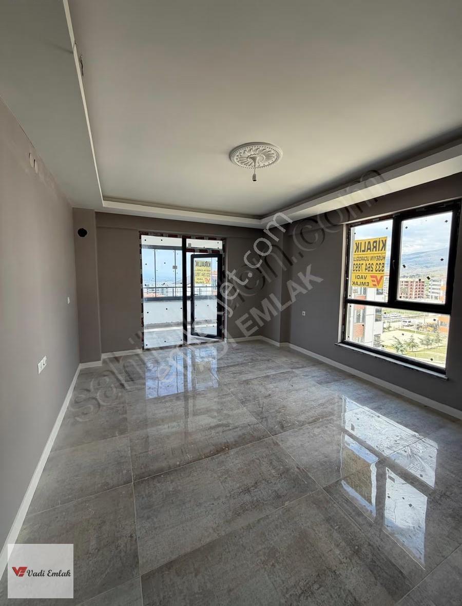 Güneşli'de Kiralık 2+1 Daire | Vadi Emlak - Görsel 23
