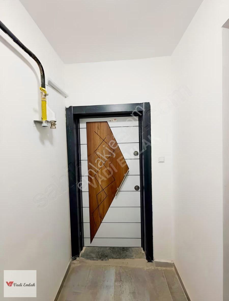 Güneşli'de Kiralık 2+1 Daire | Vadi Emlak - Görsel 31