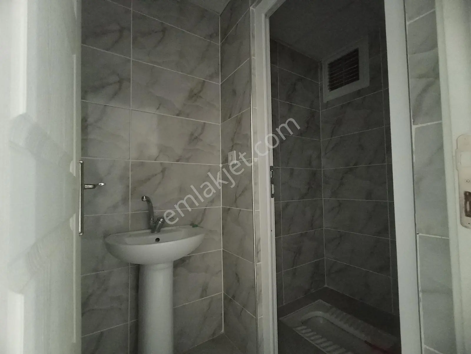 Farkmaraş Emlak Tan Aslanbey Mah. Kiralık 2+1 Geniş Daire - Görsel 15