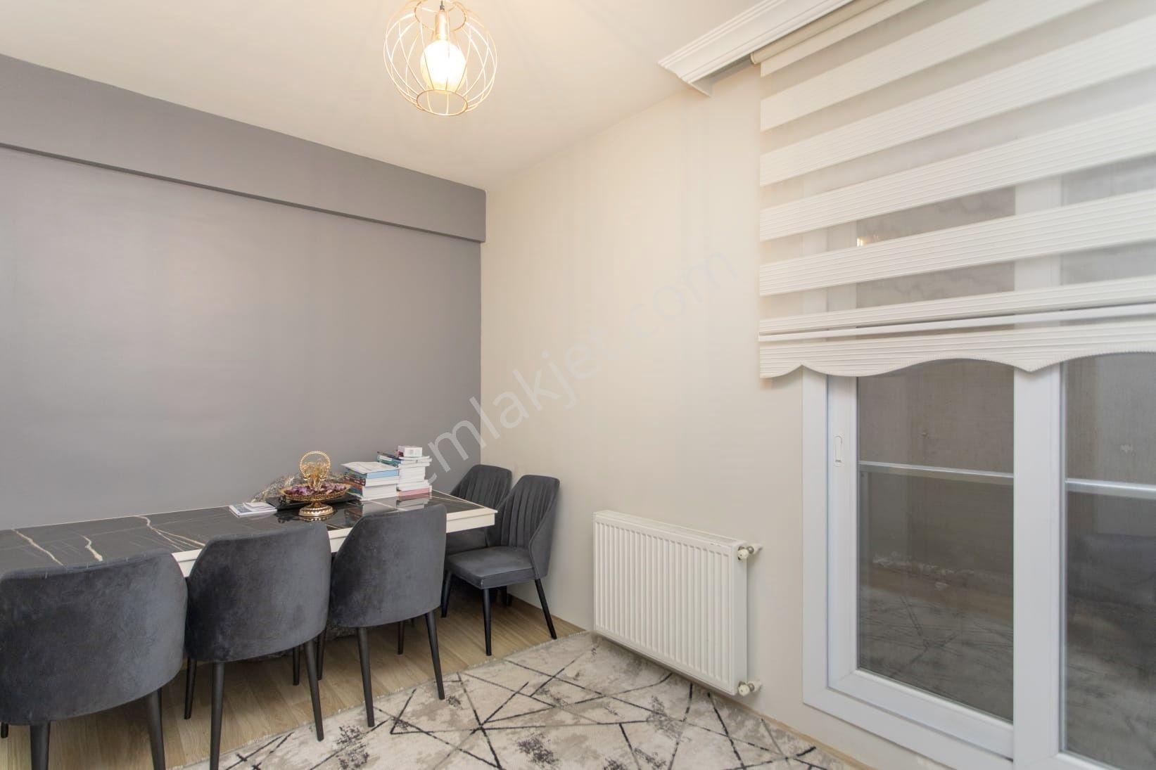Küçükçiğlide Satılık 2+1 Doğalgazlı+balkonlu+asansörlü (serkan) - Görsel 13