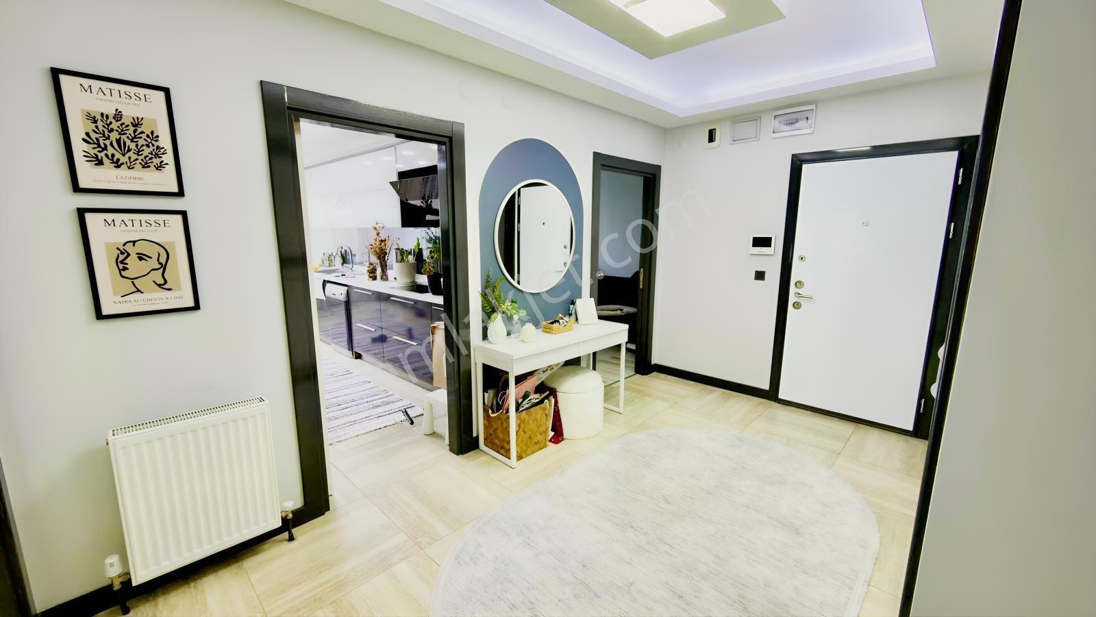 Ovacık Gümüş Şehir'de Ön Cephe Üst Kat Lüx Yapılı 4+1 Daire - Görsel 18