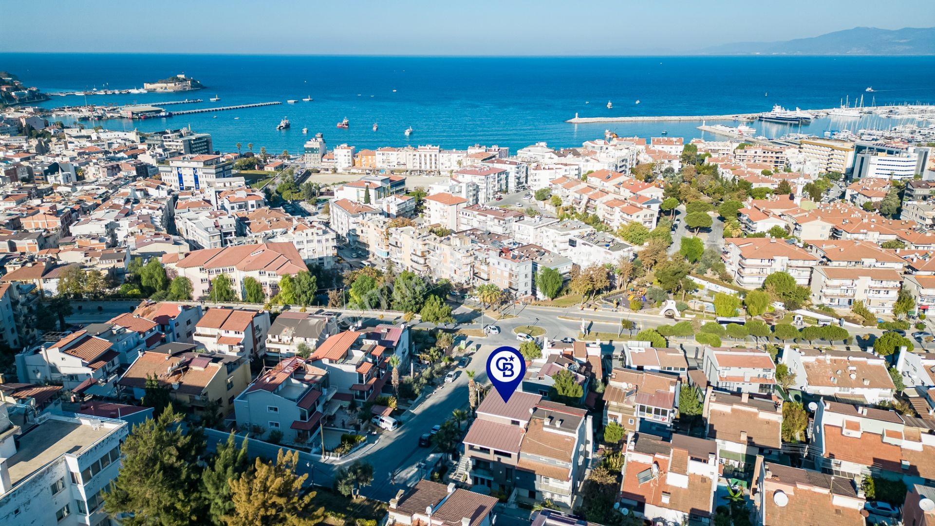 Kuşadası Deniz Manzaralı Ultra Lüks Satılık 5+2 Villa