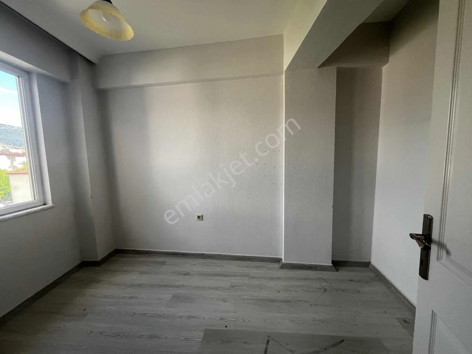 Dalaman Merkezde Kapalı Mutfak Kiralık 3+1 Daire - Görsel 3