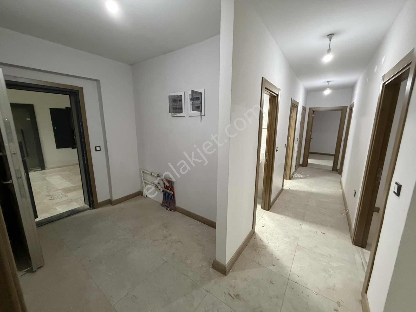 Güzelyalı Toki Konutları 3+1 Göl Manzaralı Satılık - Görsel 4