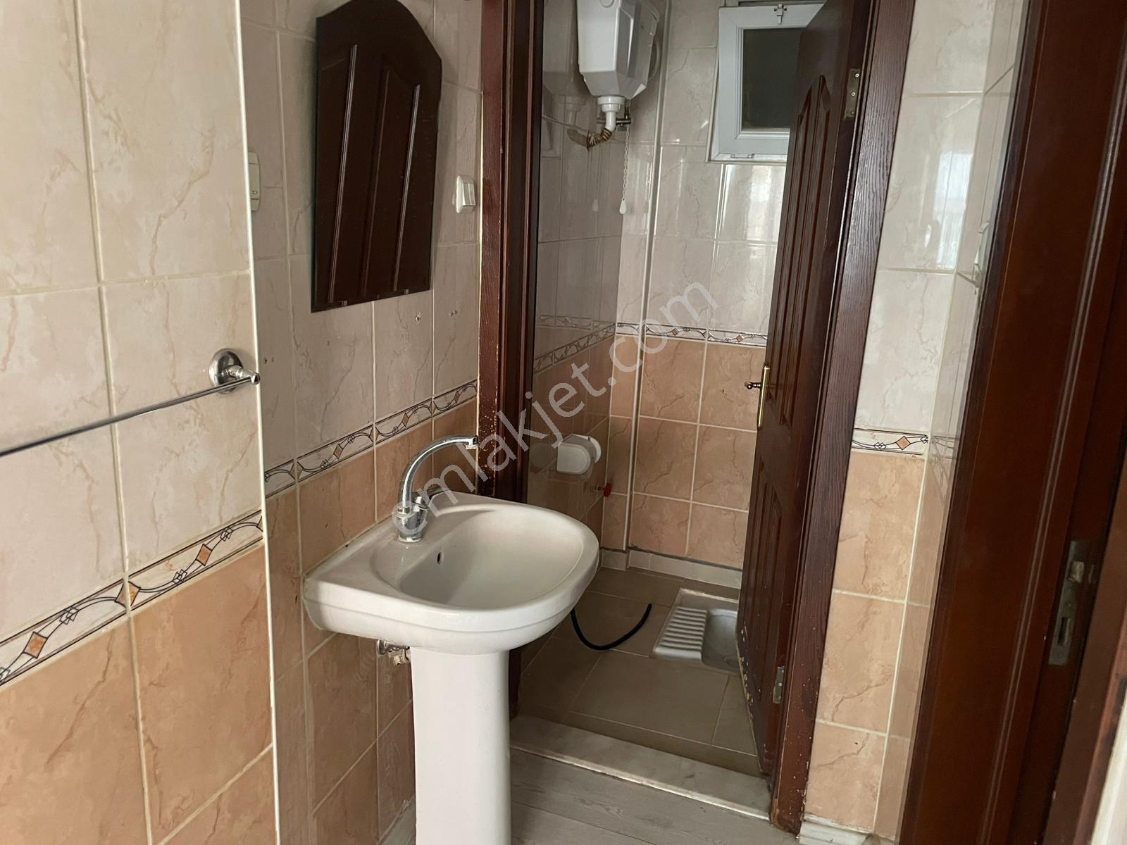 Nazilli Yeni Mah.ordu Cad. Doğal Gazlı 3+1 Kiralık Daire - Görsel 2