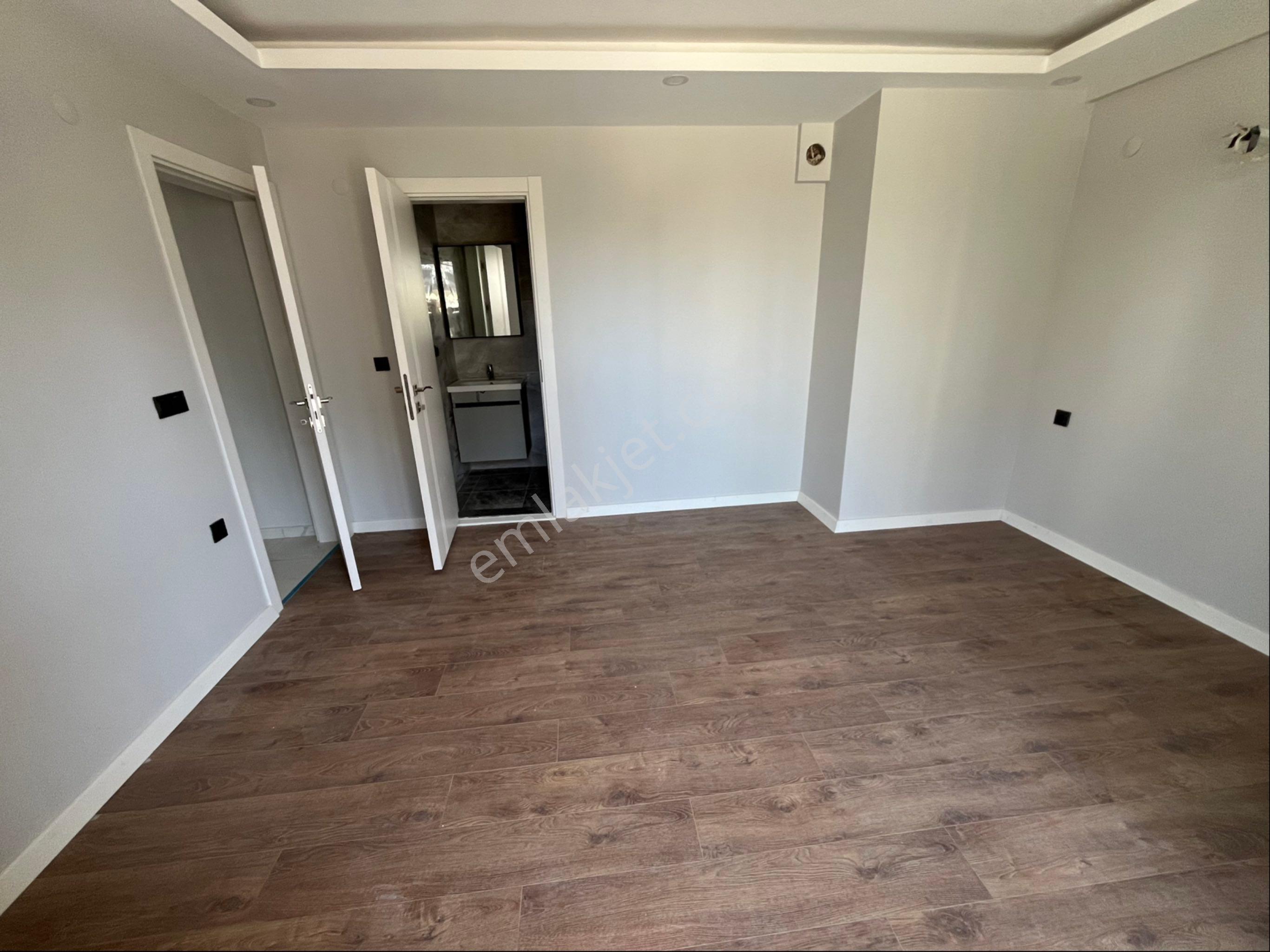 Kuşadasında Sıfır Havuzlu Kapalı Otoparklı 2 Artı 1 Kiralık Daire - Görsel 28