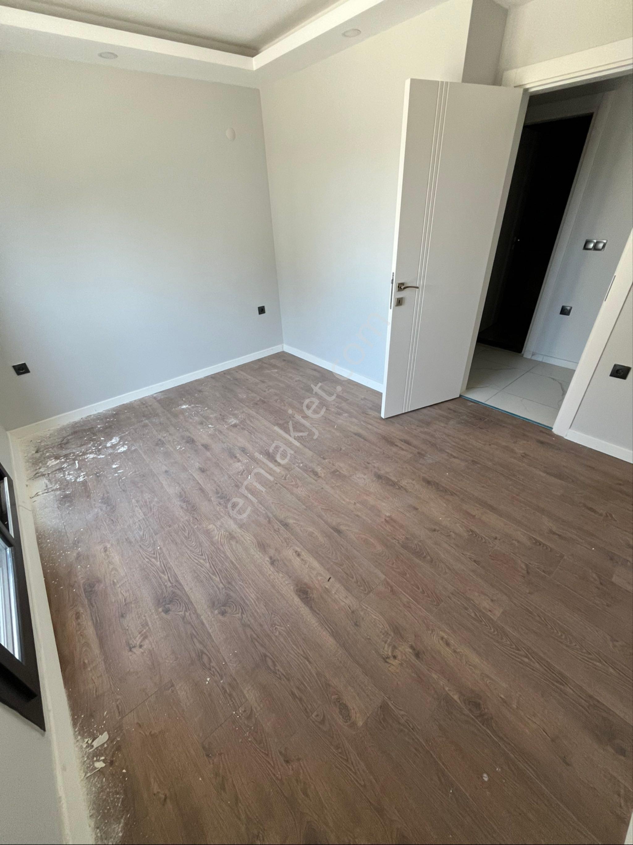 Kuşadasında Sıfır Havuzlu Kapalı Otoparklı 2 Artı 1 Kiralık Daire - Görsel 11