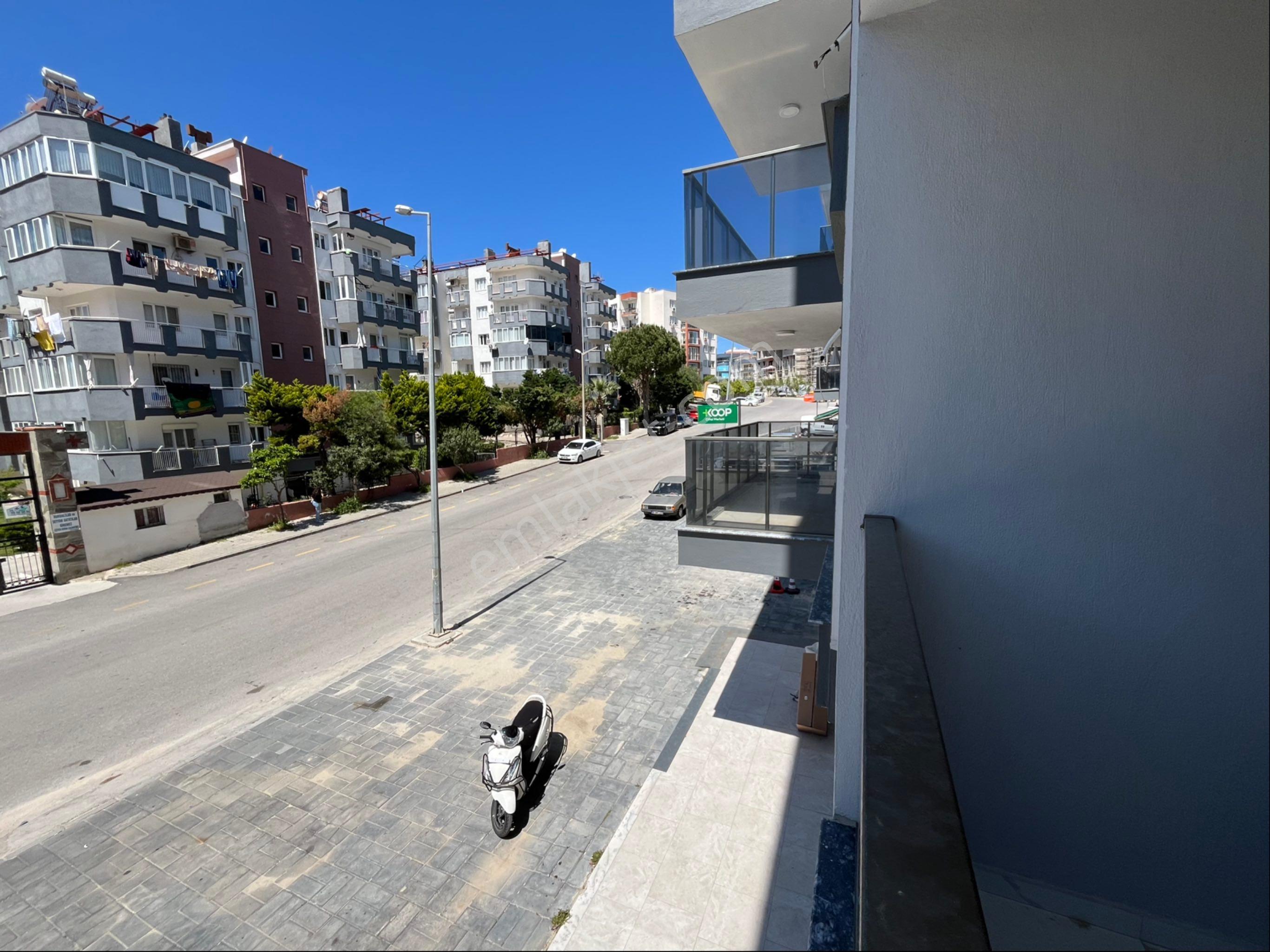 Kuşadasında Sıfır Havuzlu Kapalı Otoparklı 2 Artı 1 Kiralık Daire - Görsel 22
