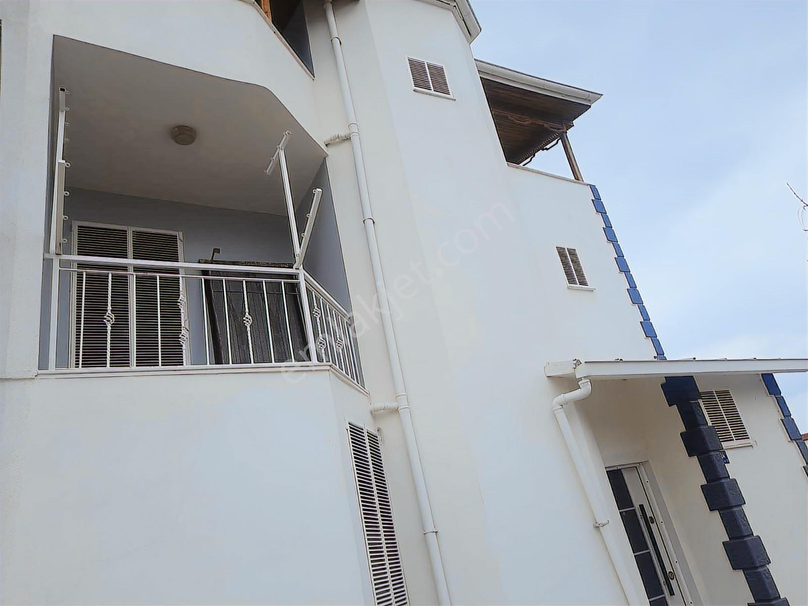 Denize 585 M Güzelçamlı Tire Kalamaki Sitesinde Köşe Villa - Görsel 3