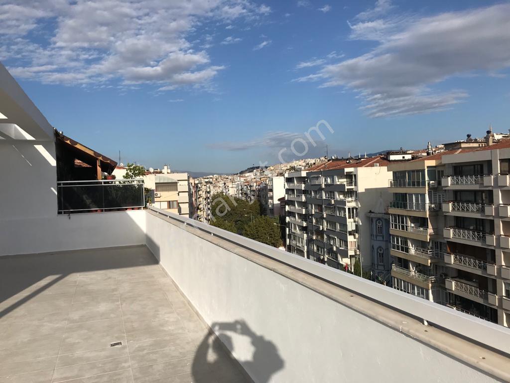 Mithat Paşa Caddesi Köprüde Muhteşem Yalı Dairesi İçi Yapılı Lüx Son Kat Teraslı - Görsel 34