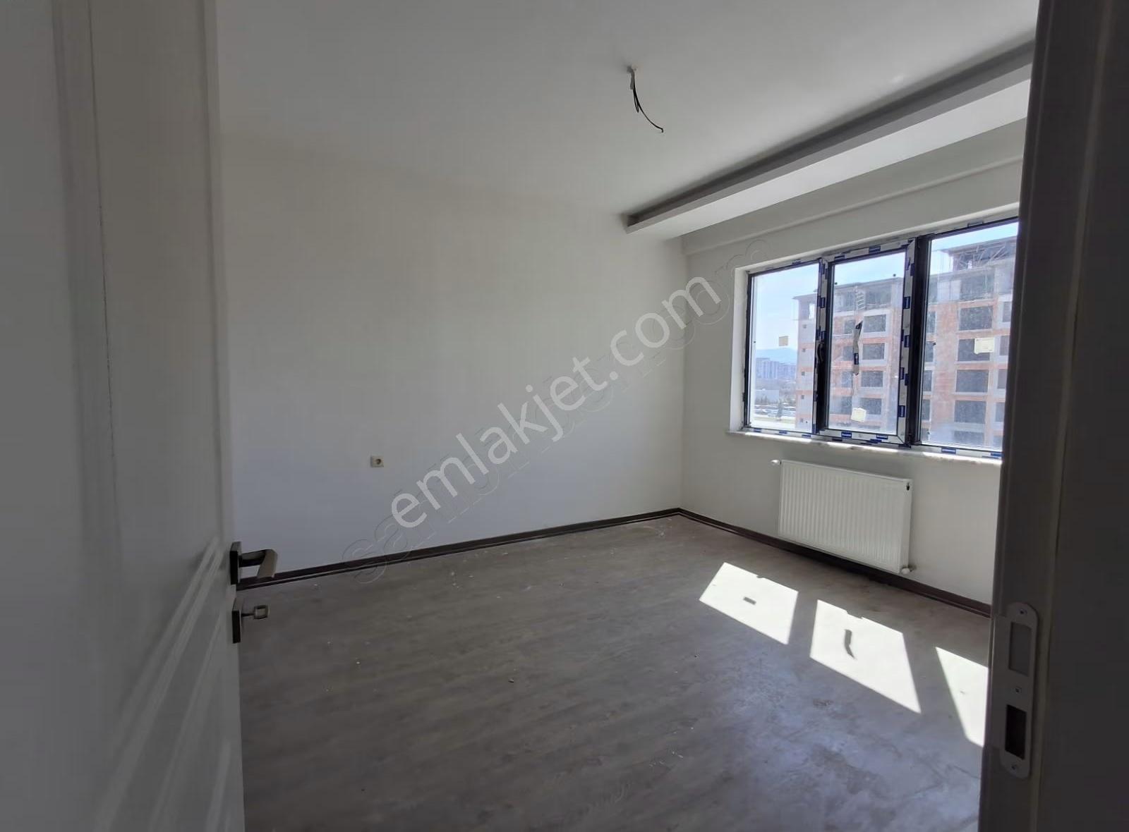 İkizler Gayrimenkul'den Yüz Akı Ana Yola Yakın Kiralık 3+1 Daire - Görsel 16