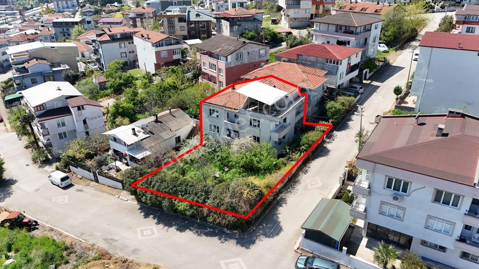 Yalova Merkez Bayraktepe Mahallesinde Satılık Bina + Arsa