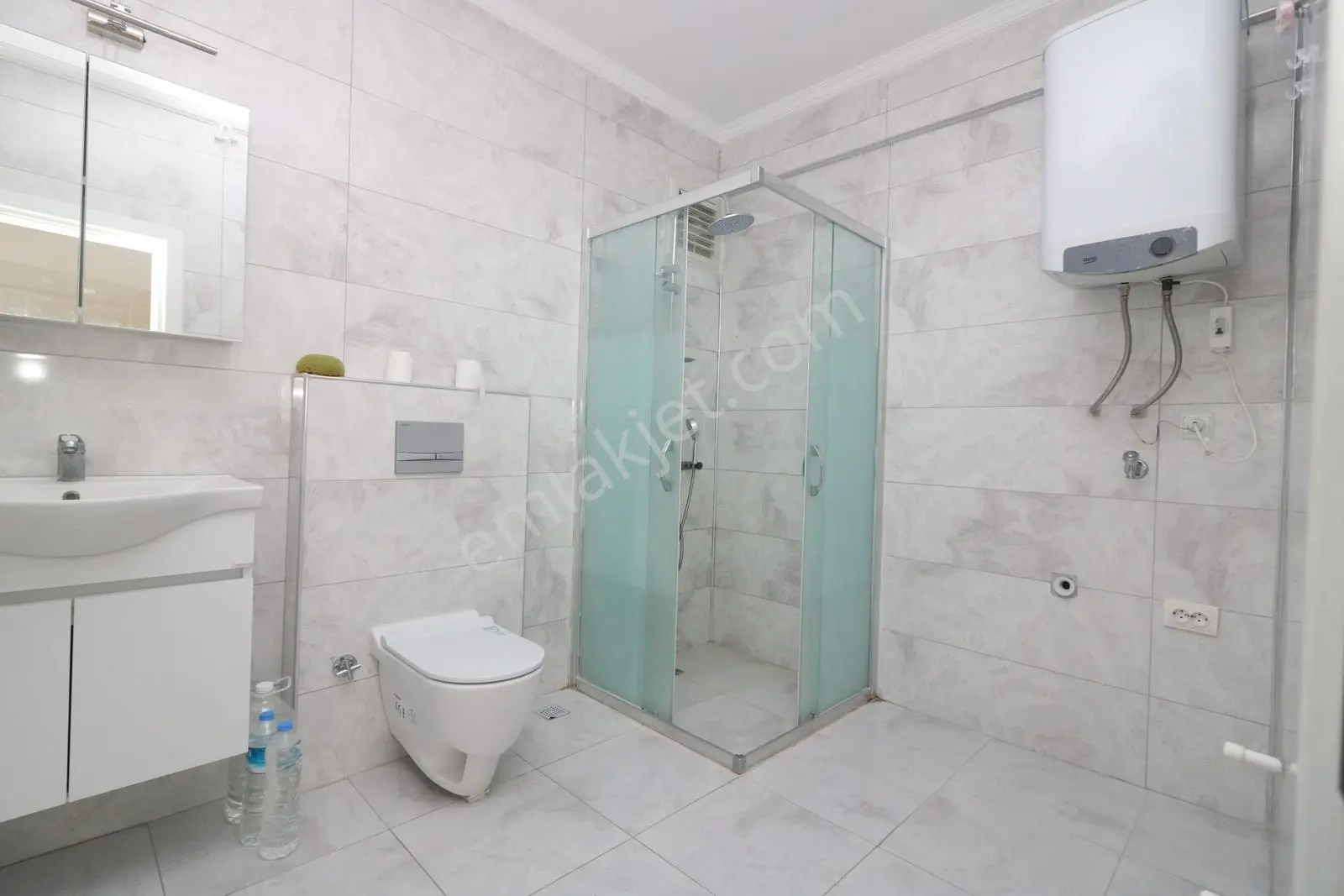 Hisar Mahallesinde Kiralık Giriş Kat 1+1 Daire - Görsel 3