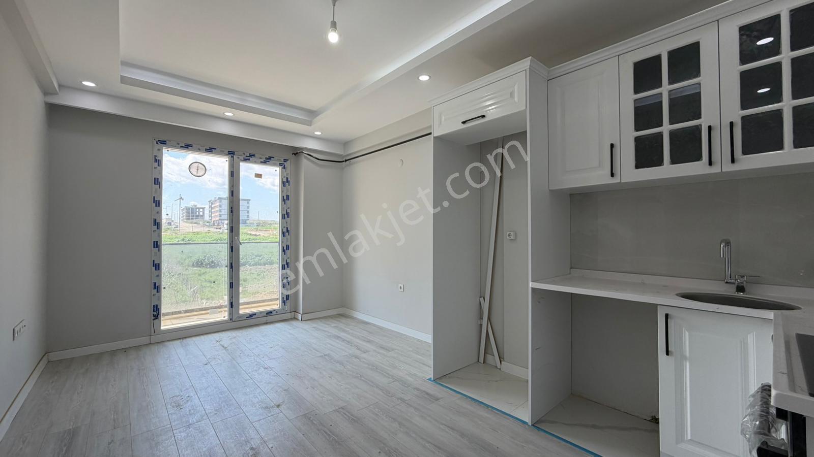 Atatürk Mah Havuzlu Site İçerisinde Kiralık Lüx 1+1 Daire - Görsel 9