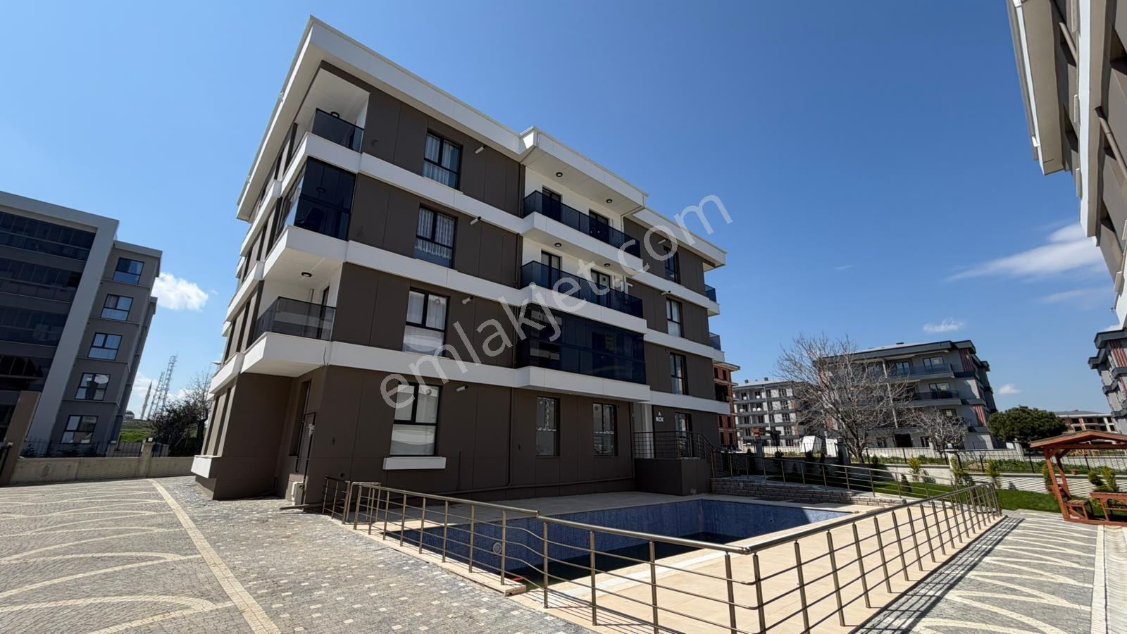 Atatürk Mah Havuzlu Site İçerisinde Kiralık Lüx 1+1 Daire - Görsel 18