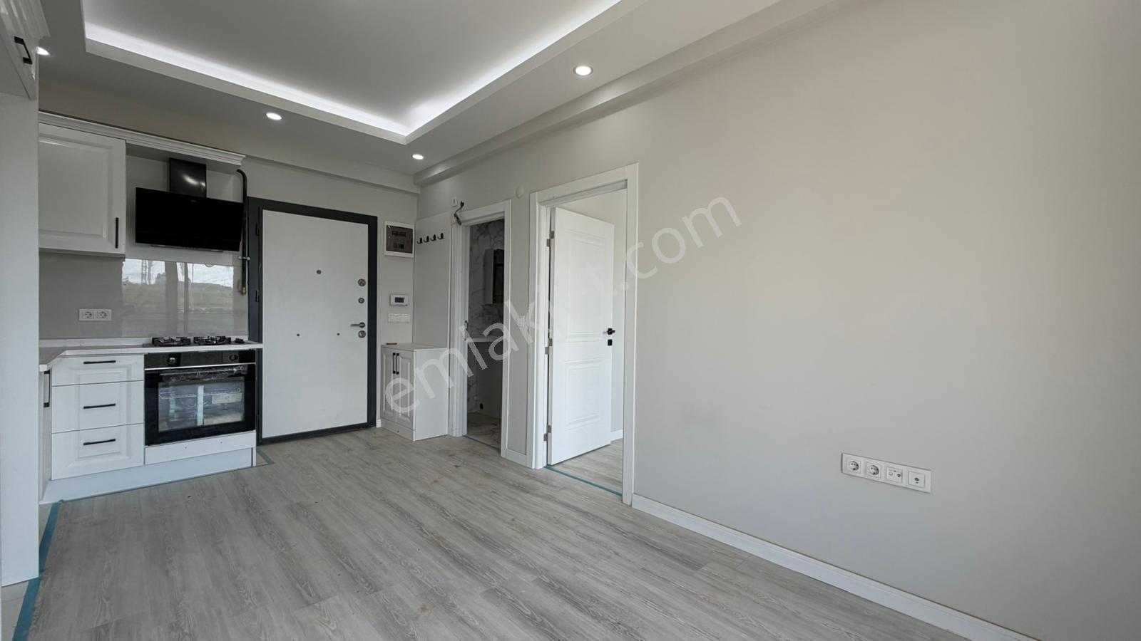 Atatürk Mah Havuzlu Site İçerisinde Kiralık Lüx 1+1 Daire - Görsel 11