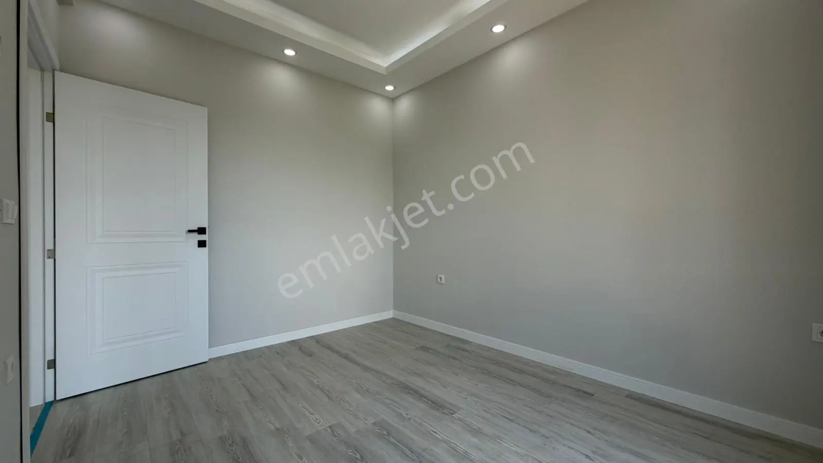 Atatürk Mah Havuzlu Site İçerisinde Kiralık Lüx 1+1 Daire - Görsel 16