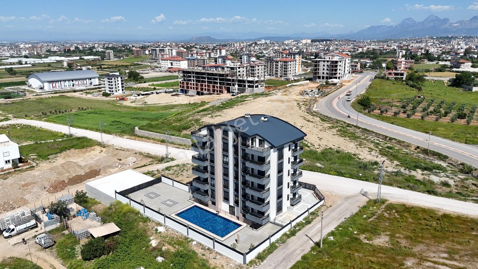 Serik Gedikte Havuzlu Doğal Gazlı Lüks 3+1 Daireler - Görsel 18