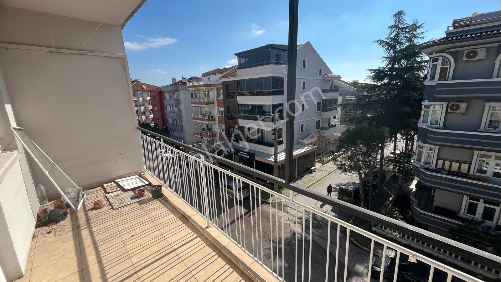Balıkesir Merkez Beyoğlu Cadde Migros Arkası 2+0 Kiralik Daire - Görsel 7